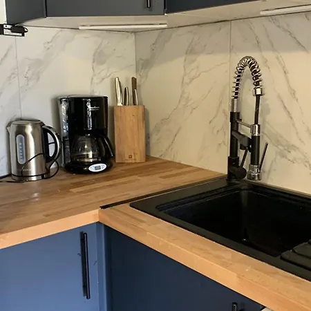 Appartement Renove Avec Parking - 4 Pers. *
